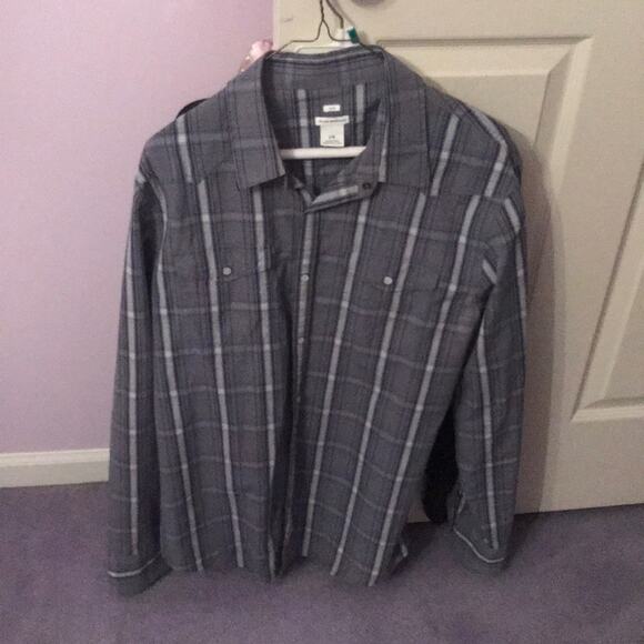 Club Monaco Plaid Button Down Men's size Large - Picture 2 of 5